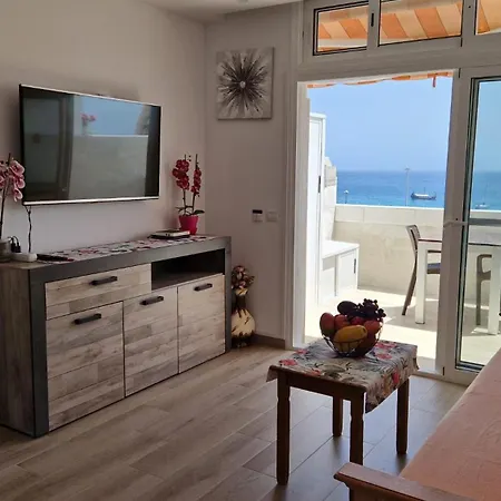 Panorama Apartment *
