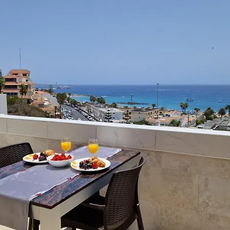 Panorama Apartment *